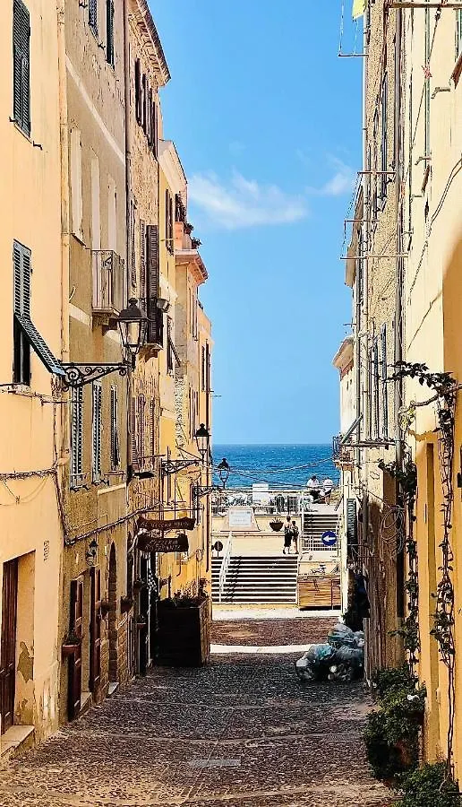 Apartment Gaudi Art Room Alghero Italy