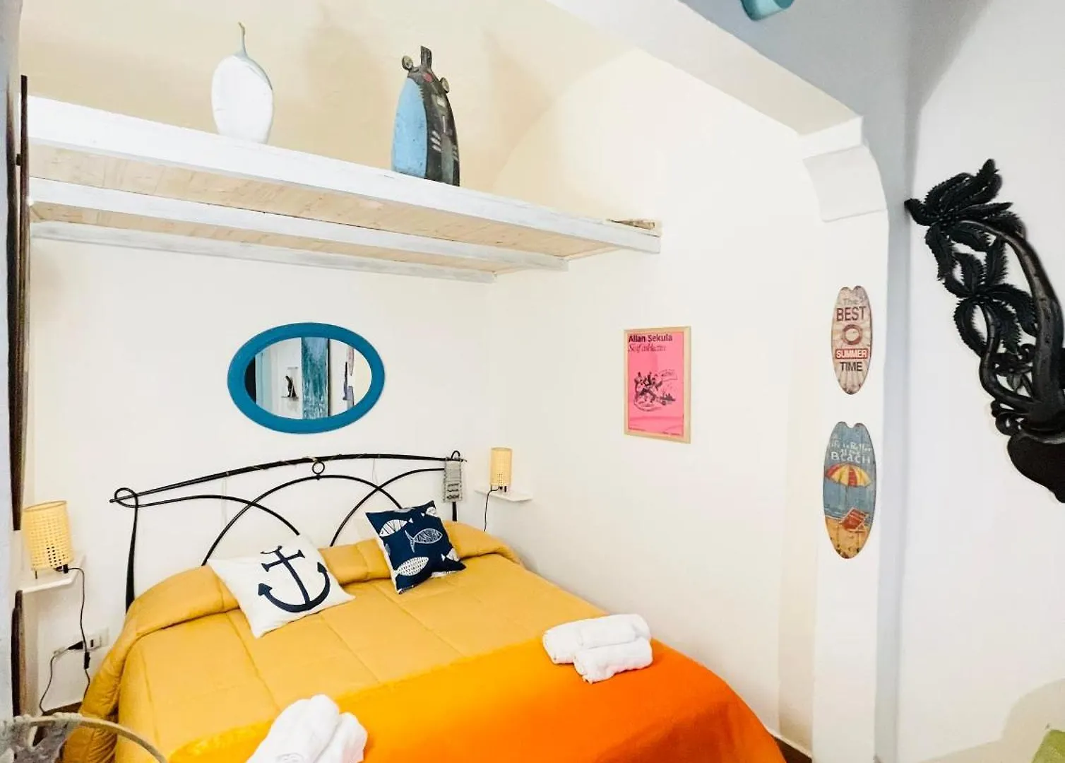 Gaudi Art Room Alghero 0*,  Italy