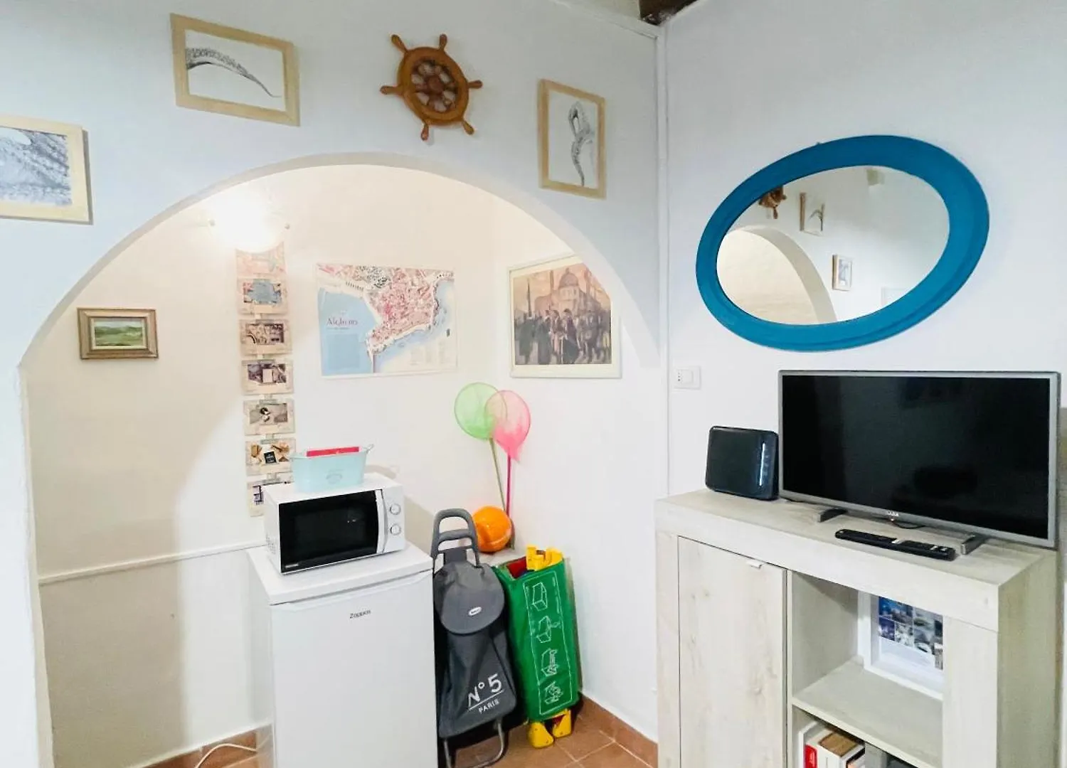 Apartment Gaudi Art Room Alghero Italy